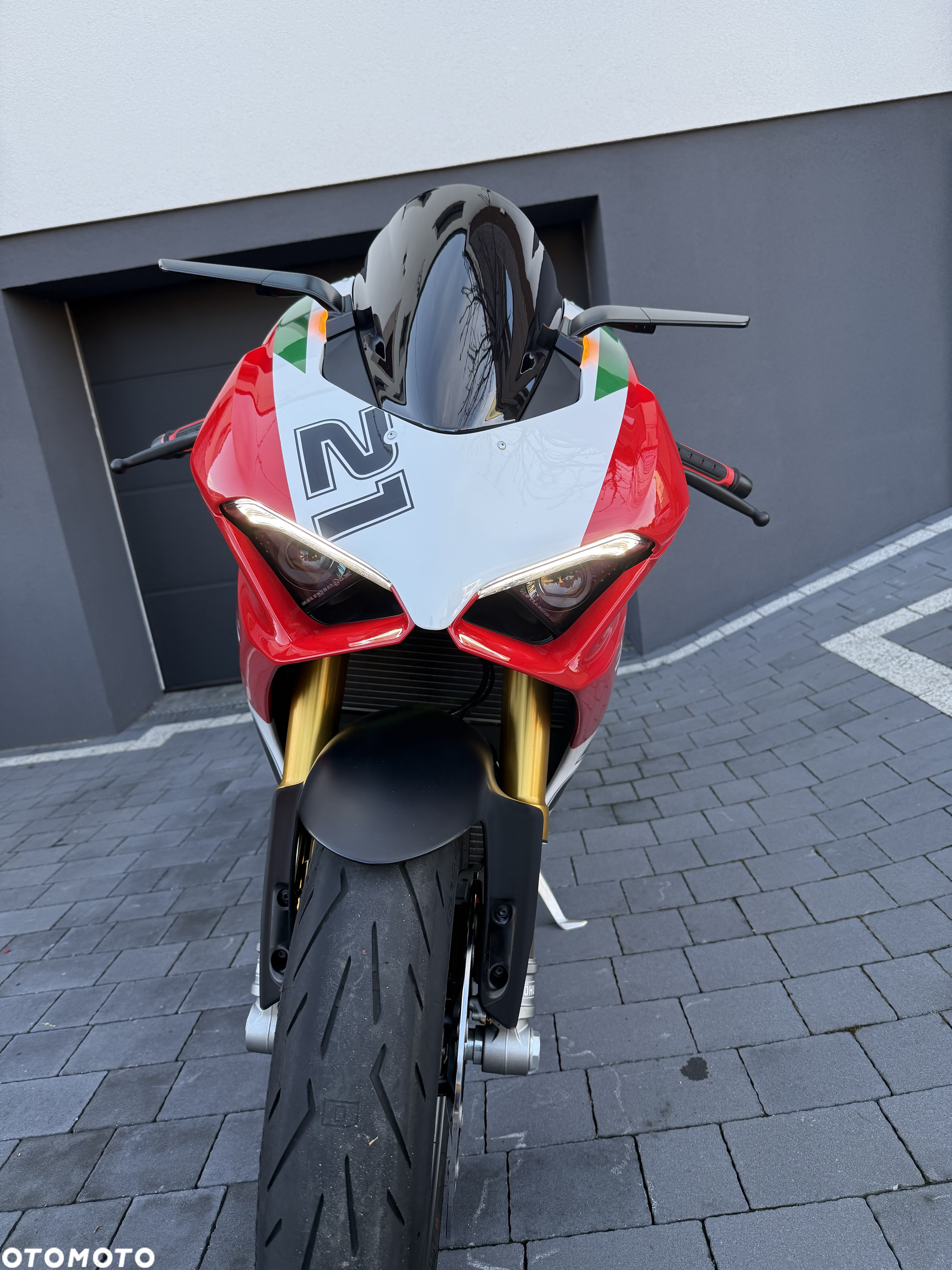 Ducati Panigale V2 - 2