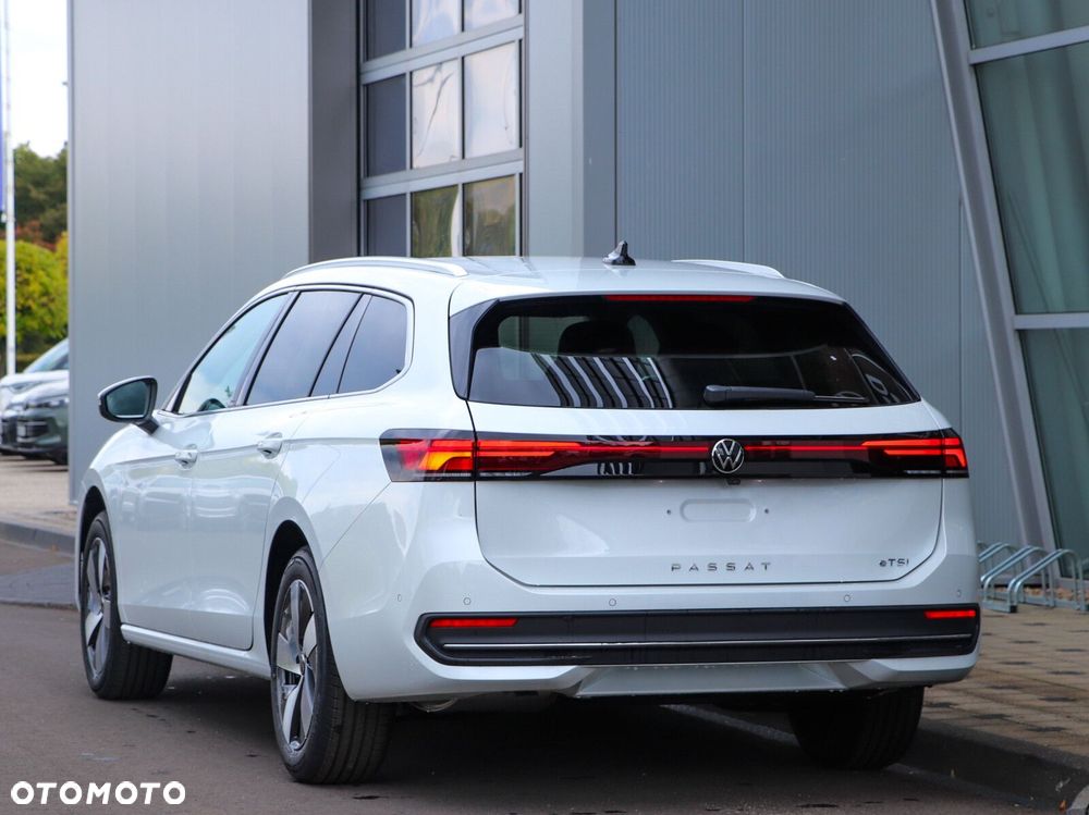 Volkswagen Passat - 3