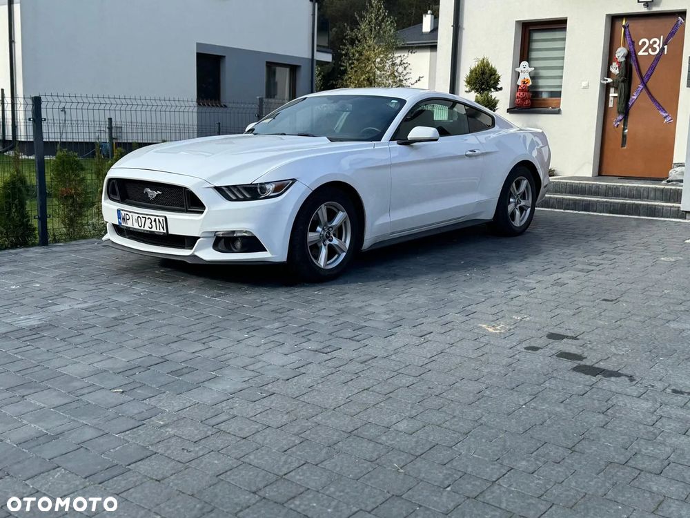Ford Mustang - 5