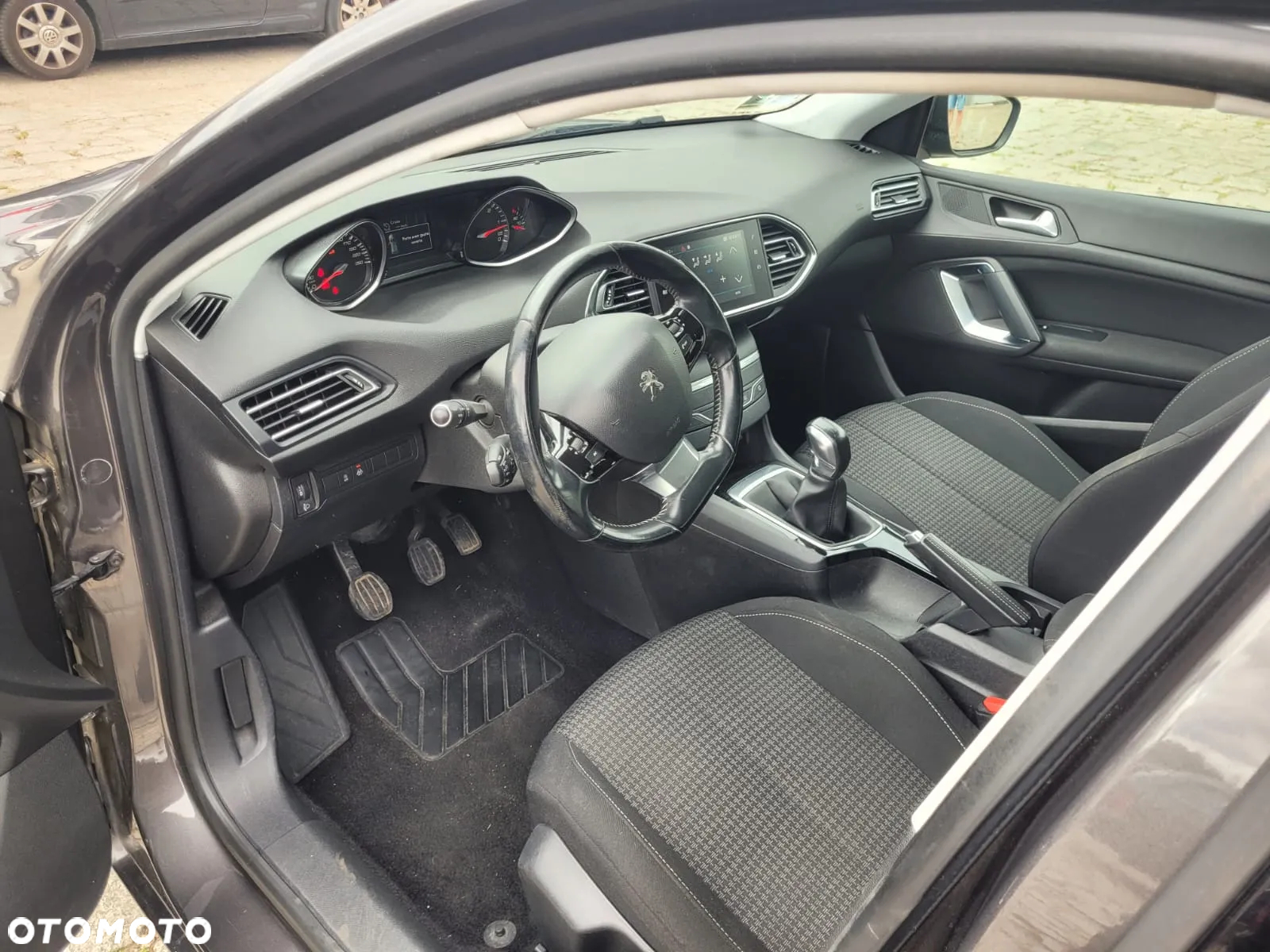 Peugeot 308 1.6 BlueHDi Style S&S - 8