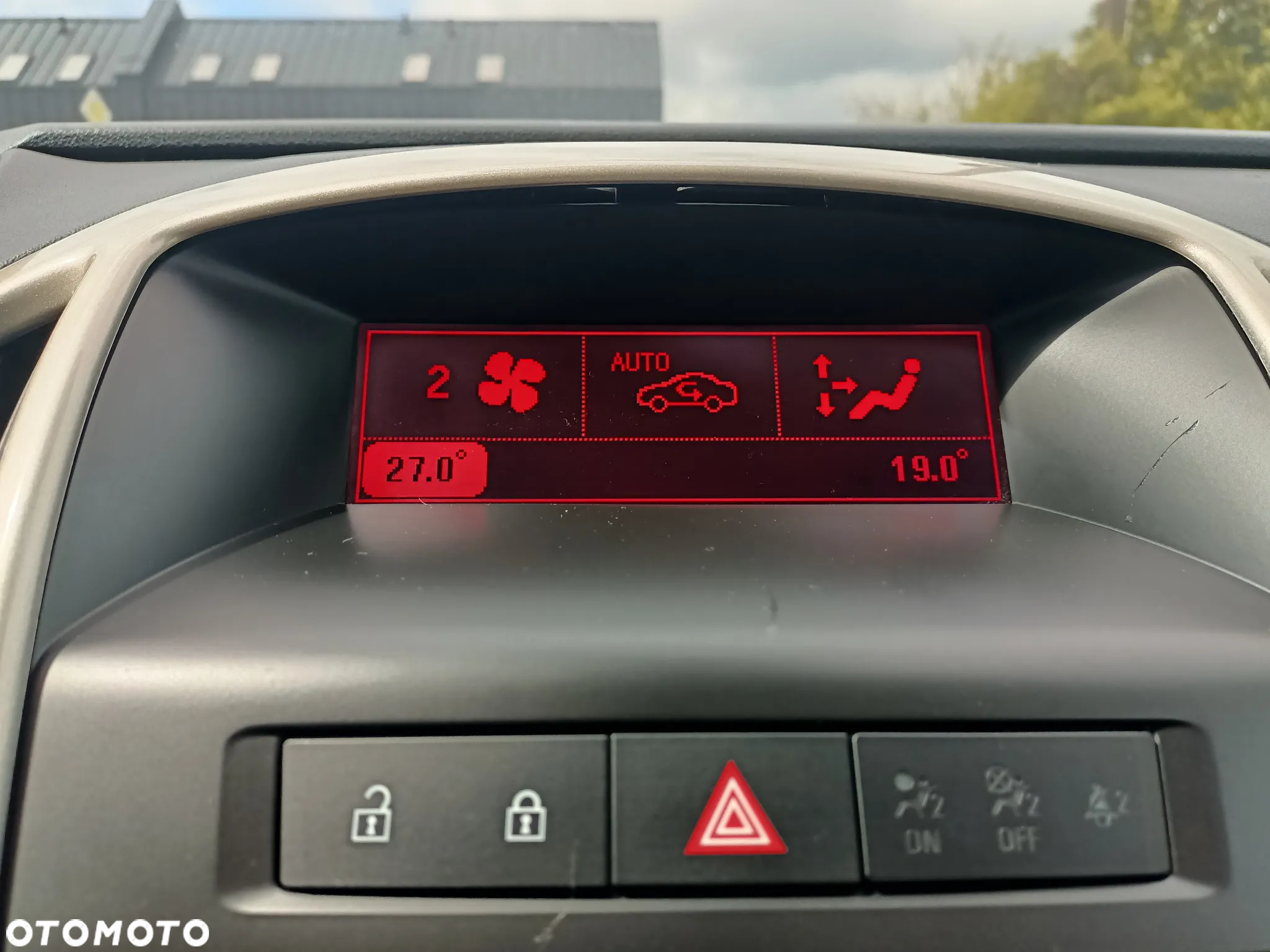 Opel Astra 1.4 Turbo Cosmo - 12