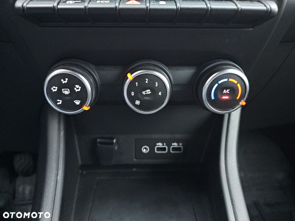 Renault Captur 1.0 TCe Equilibre - 24