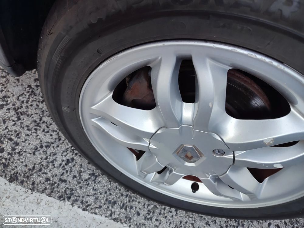 Renault Clio Sport Tourer — photo 3