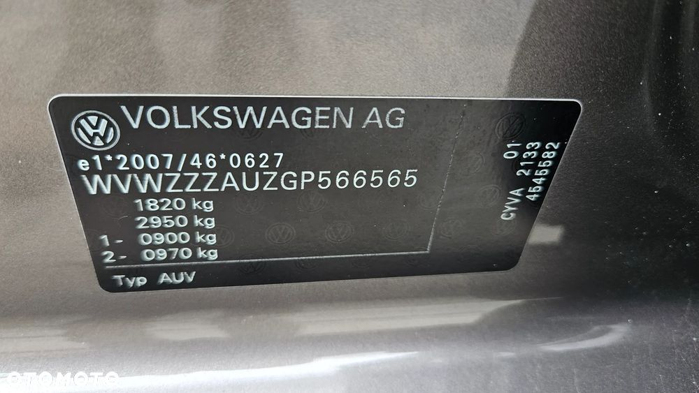 Volkswagen Golf - 2