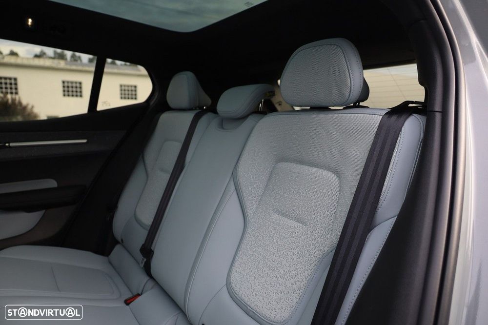 Volvo EX30 69 kWh Twin Motor Ultra - 18