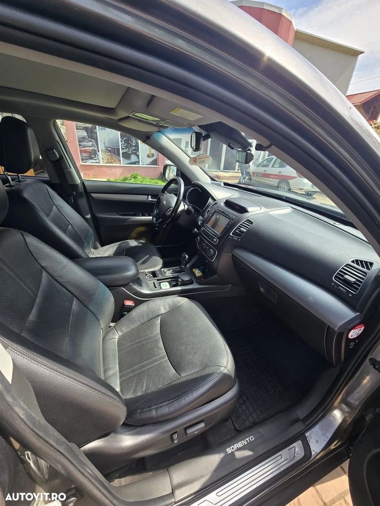 Kia Sorento 2.2 DSL 4x4 Aut. Executive - 10