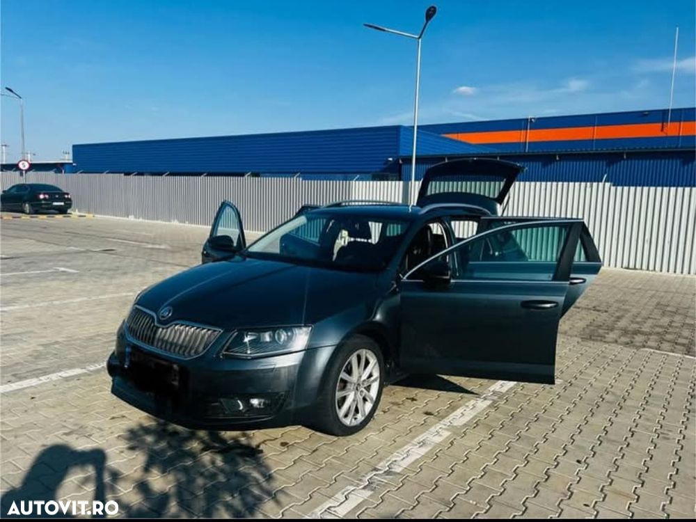 Skoda Octavia 1.6 TDI DSG Ambition - 5