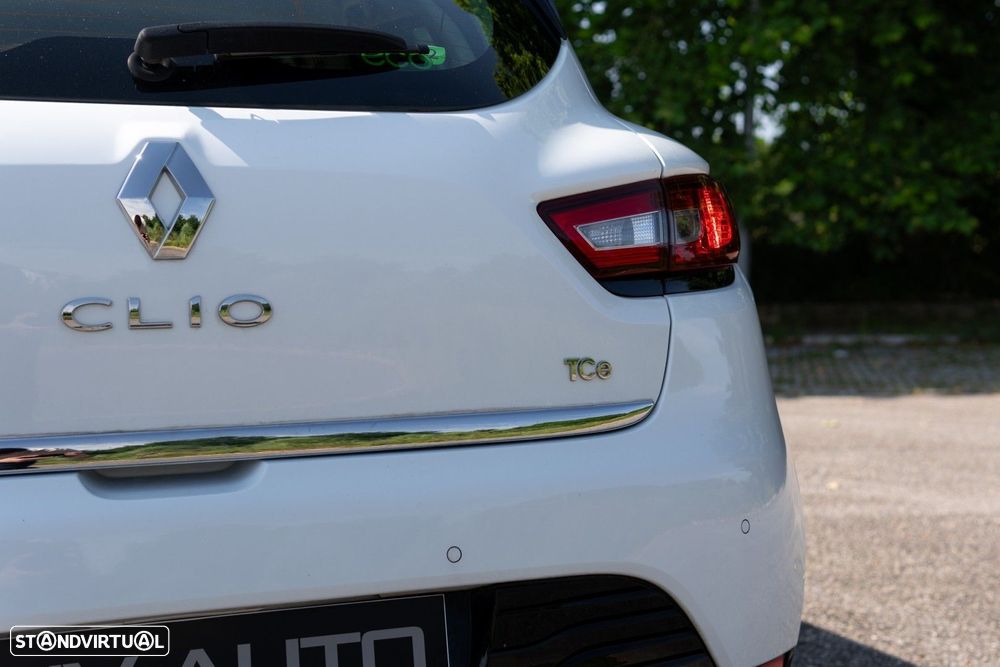 Renault Clio - 8