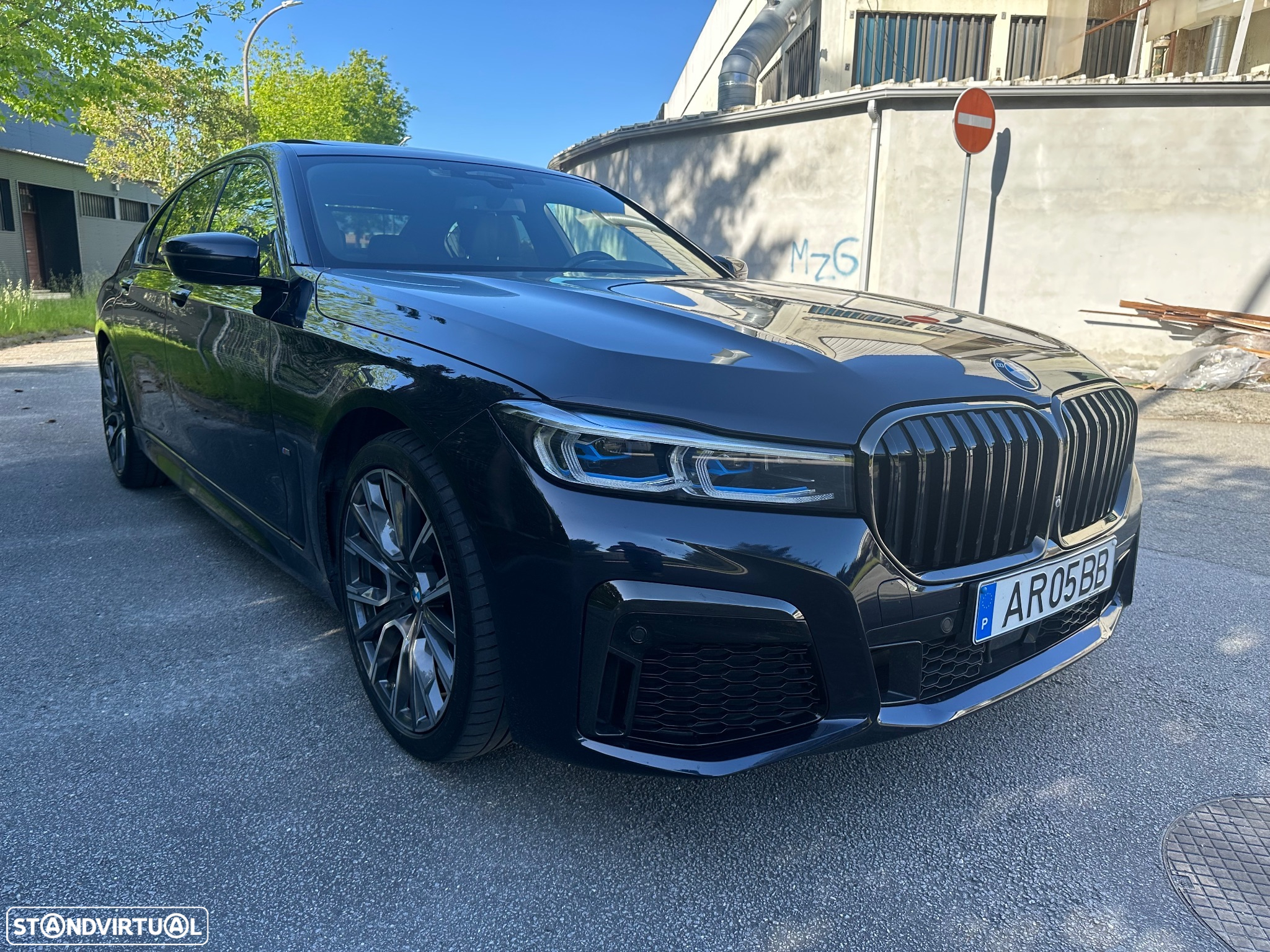 BMW 745 e iPerformance Pack M Auto - 8