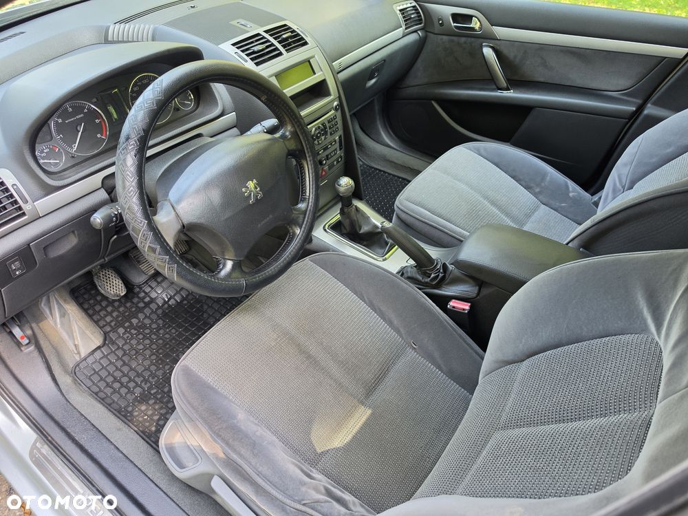 Peugeot 407 - 6