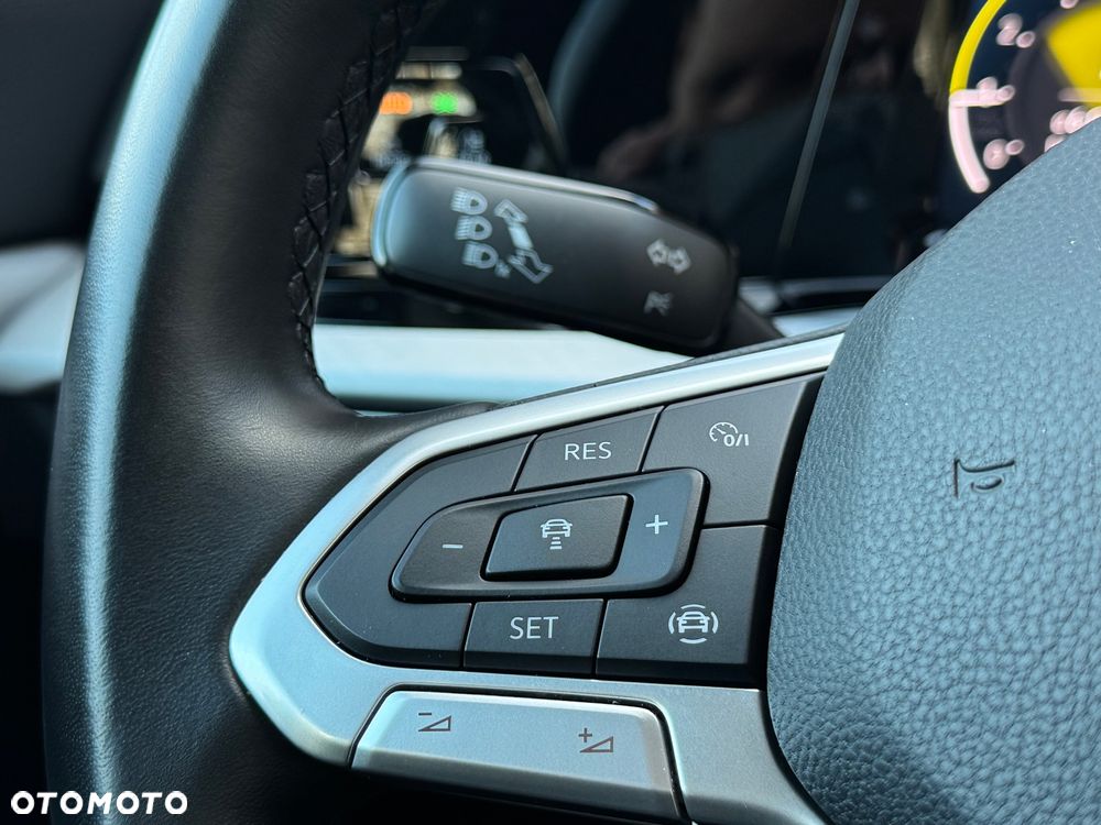 Volkswagen Golf 1.5 TSI EVO Life - 15