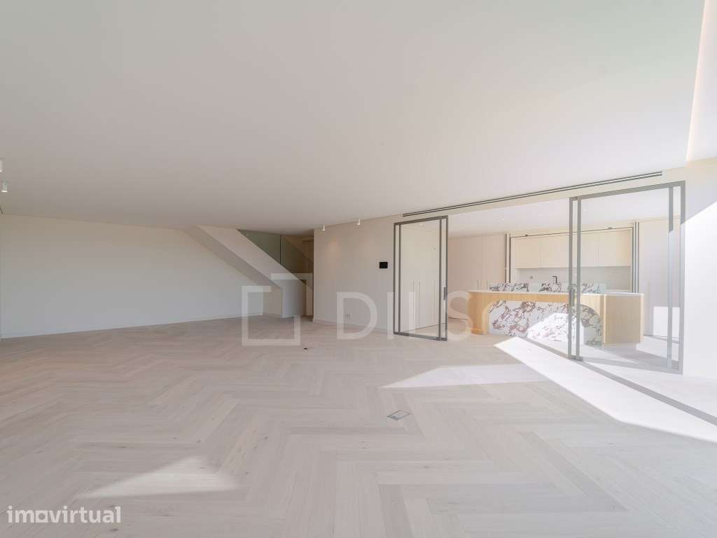 Apartamento T4+1, com varanda, frente ao Rio Douro - Grande imagem: 4/120