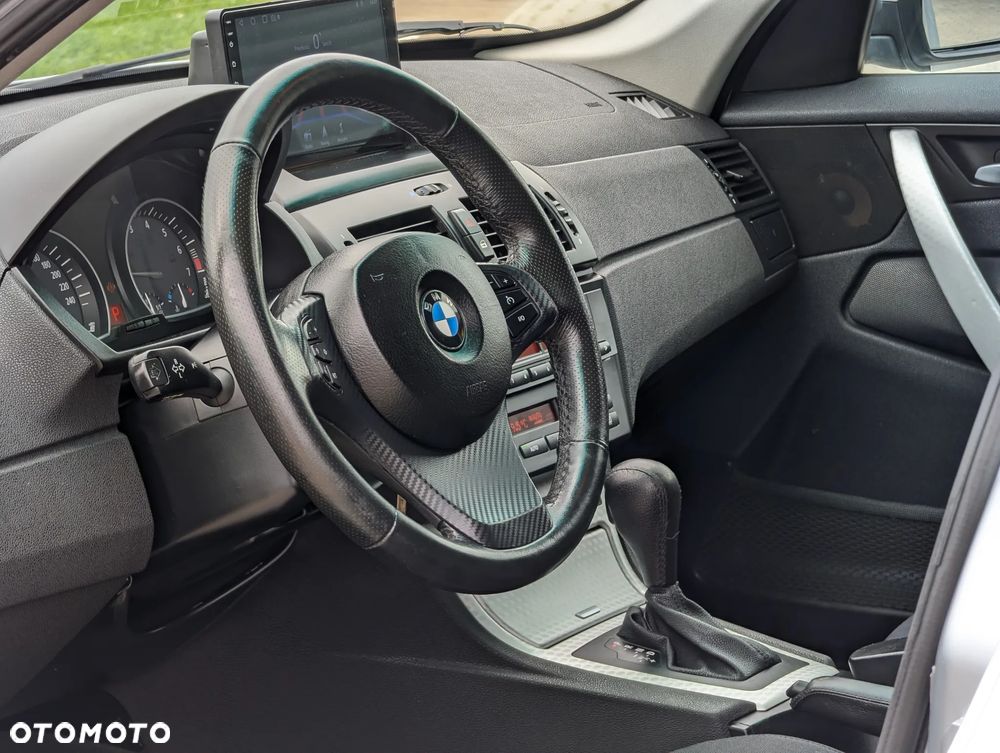 BMW X3 xDrive25i Edition Exclusive - 24