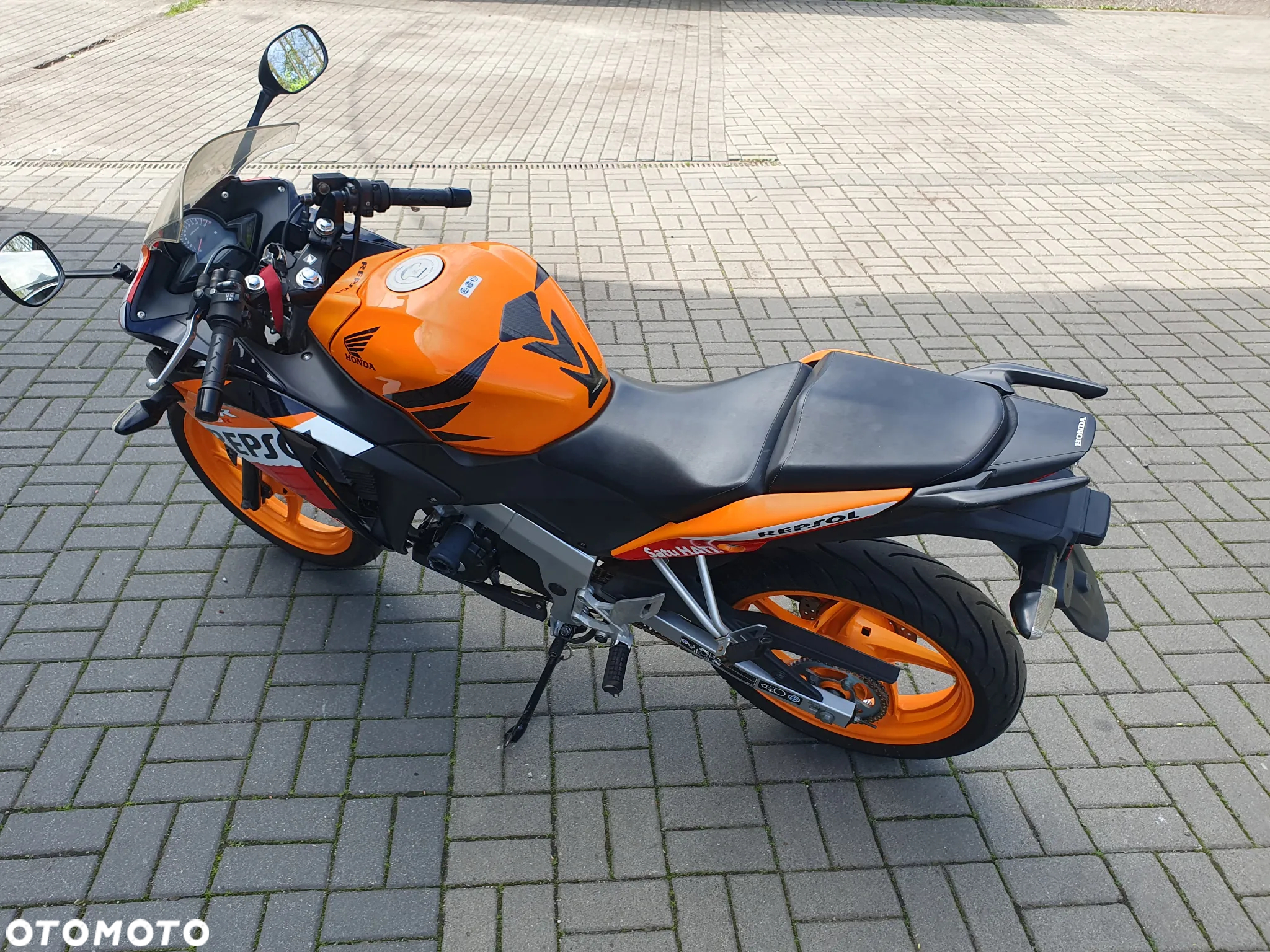 Honda CBR - 12