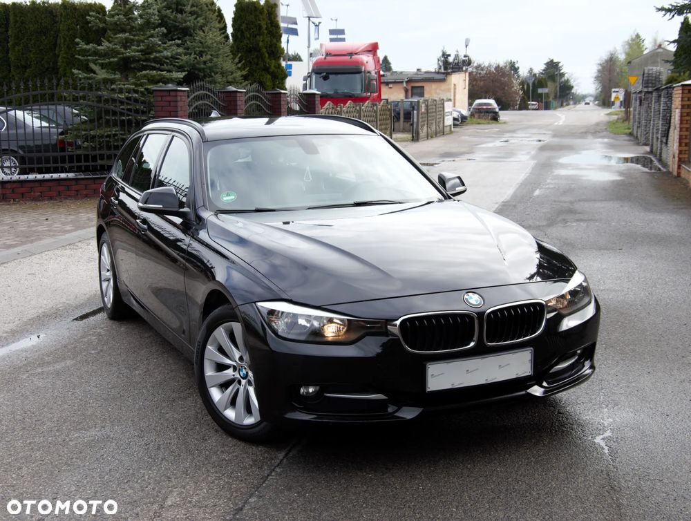 BMW Seria 3 316i Sport Line - 1
