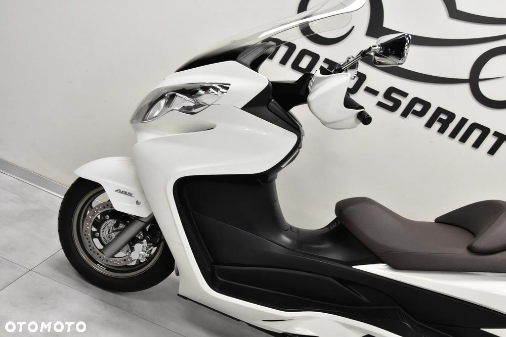 Suzuki Burgman - 13