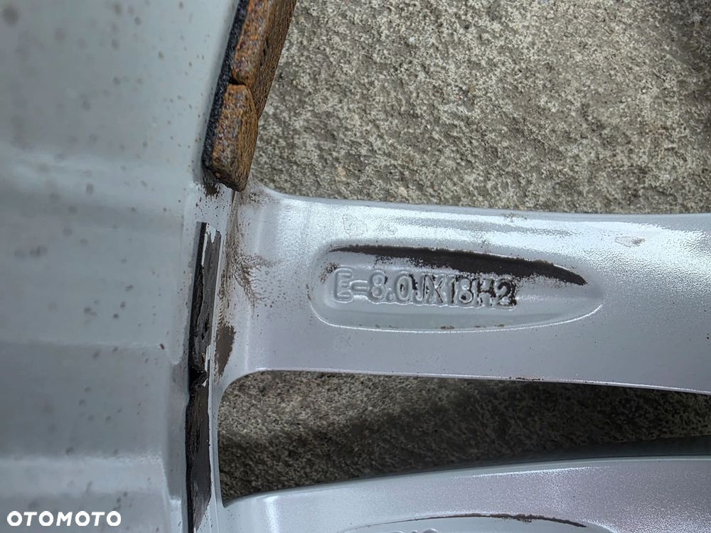 FELGA ALUMINIOWA AUDI A3 S3 8V VW SEAT 8.0J R18 ET46 8V0601025BC S10/26 - 9