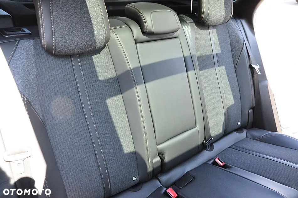 Peugeot 3008 1.6 BlueHDi Allure S&S EAT6 - 21