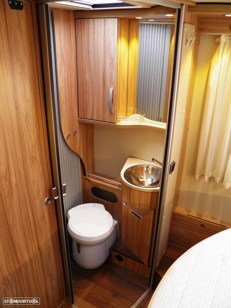 Hymer Tramp GL598 (6.99mt) C.Central - 8