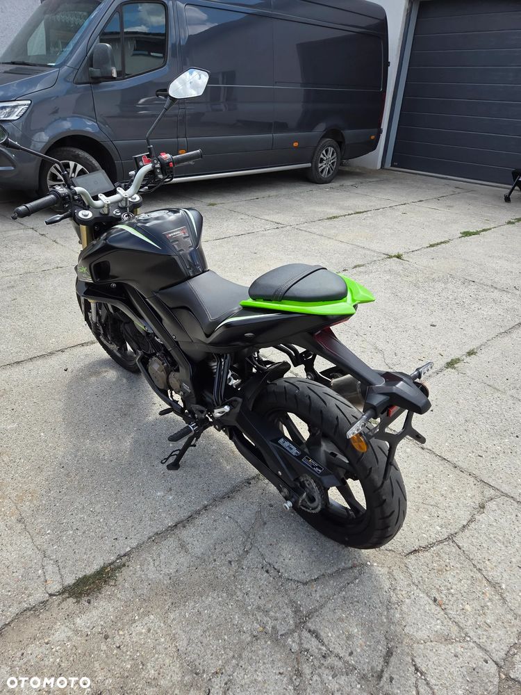 QJMOTOR SRK 125S - 6