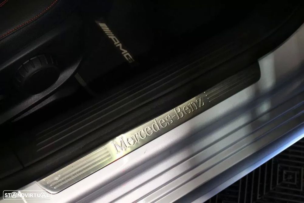 Mercedes-Benz A 250 e AMG Line - 21