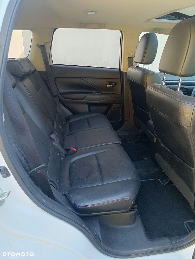 Mitsubishi Outlander 2.0 Intense + SDA 4WD CVT - 9