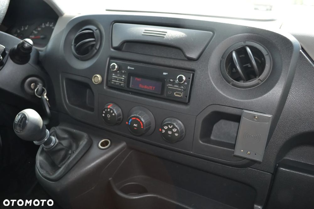 Renault Master - 18