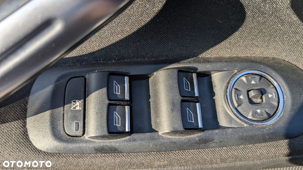 Ford S-Max 2.0 TDCi Titanium - 16