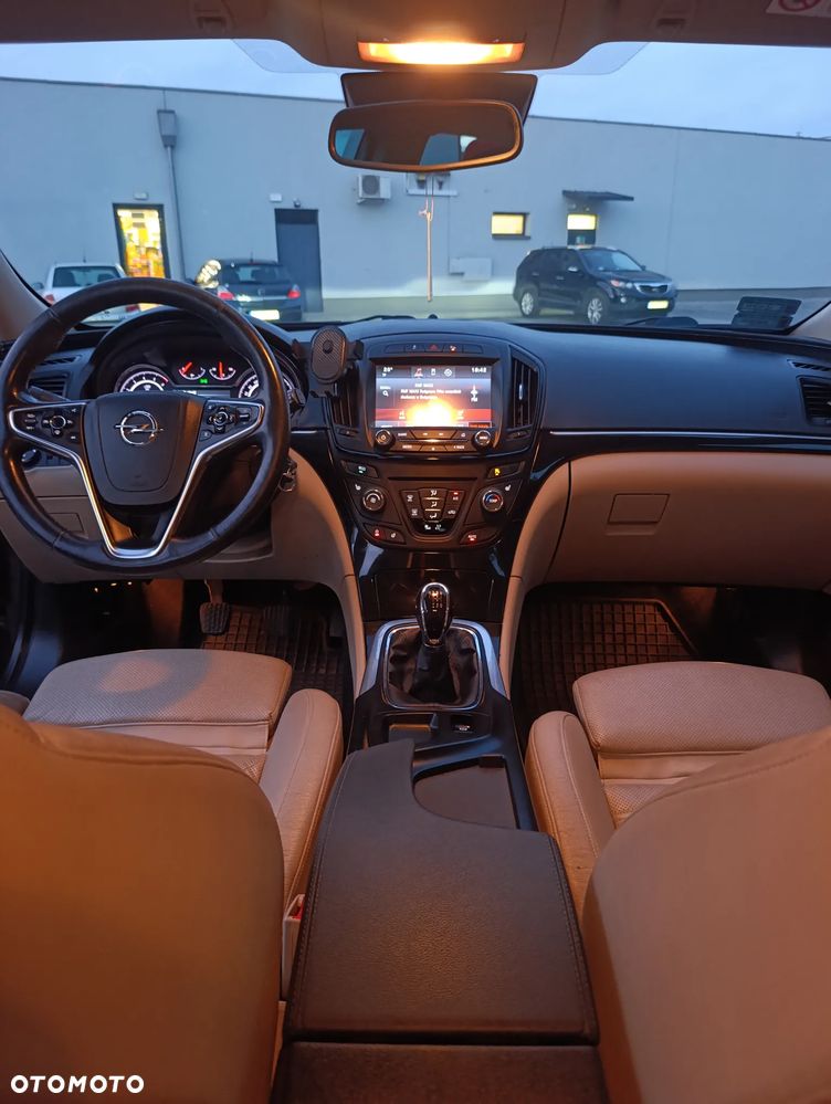 Opel Insignia - 16