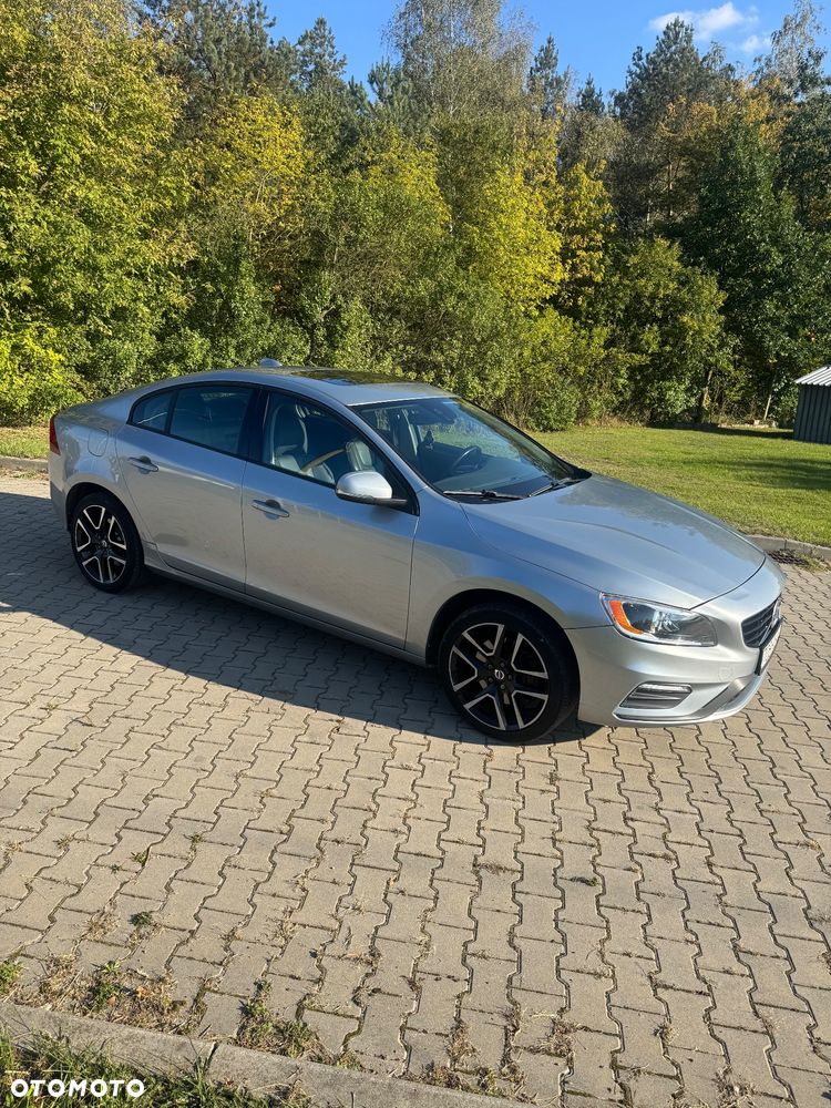 Volvo S60 - 4