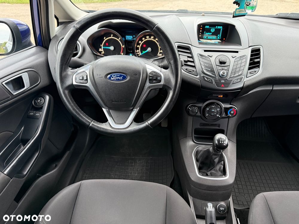 Ford Fiesta - 24