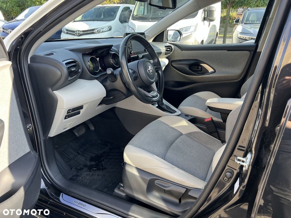 Toyota Yaris Hybrid 1.5 Selection Elegant - 22