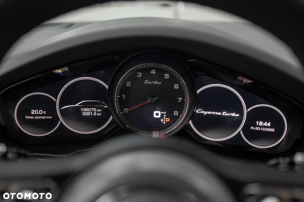 Porsche Cayenne ver-turbo - 9