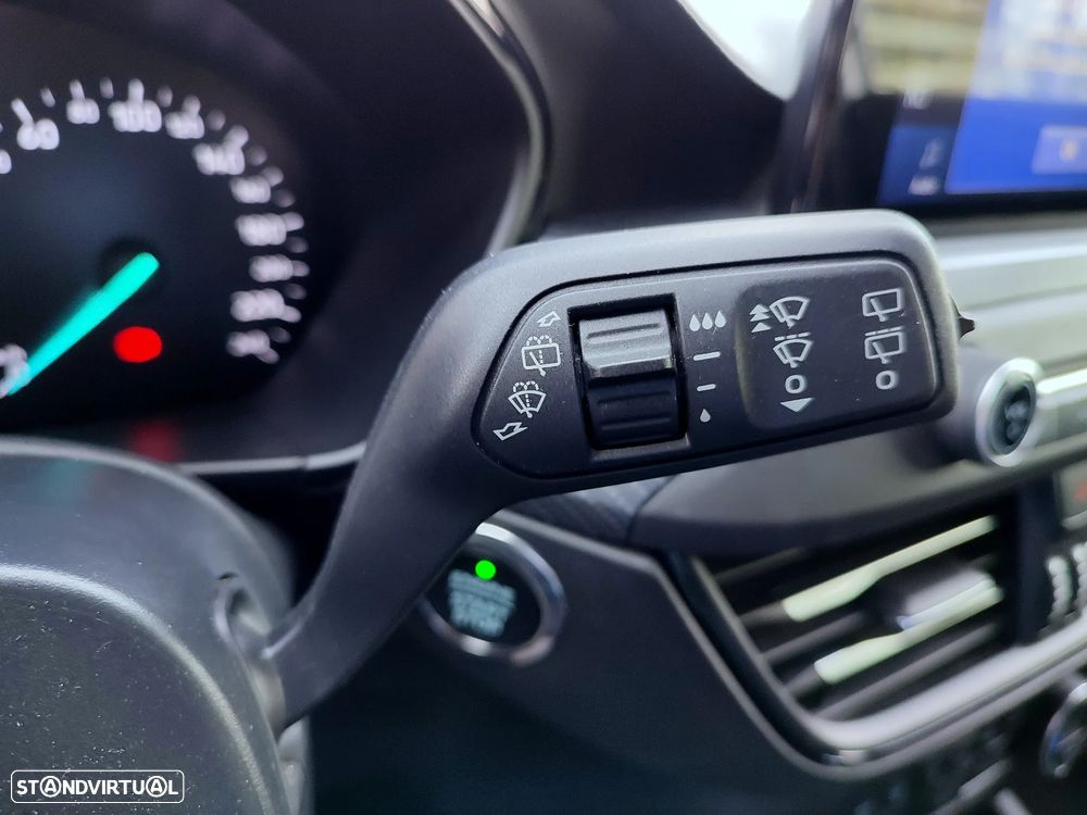 Ford Focus 1.0 EcoBoost ST-Line - 25