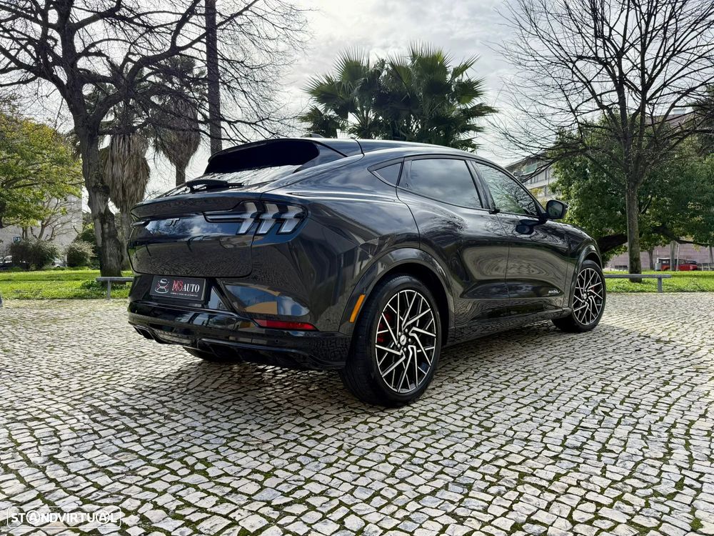 Ford Mustang Mach-E AWD GT - 6