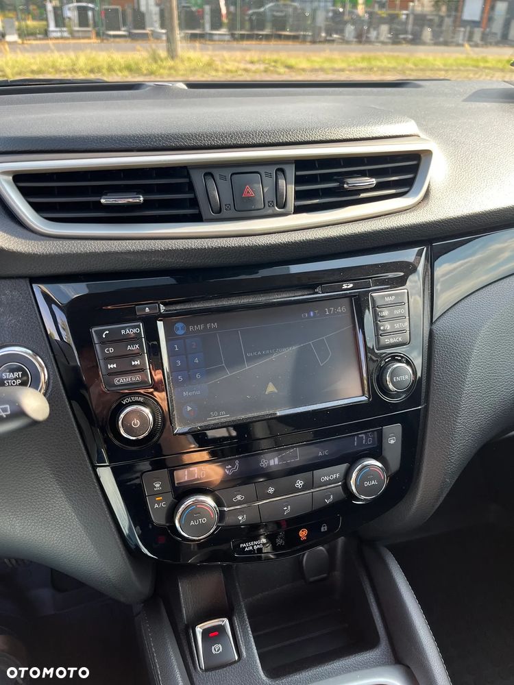 Nissan Qashqai 1.6 DIG-T N-Tec - 24
