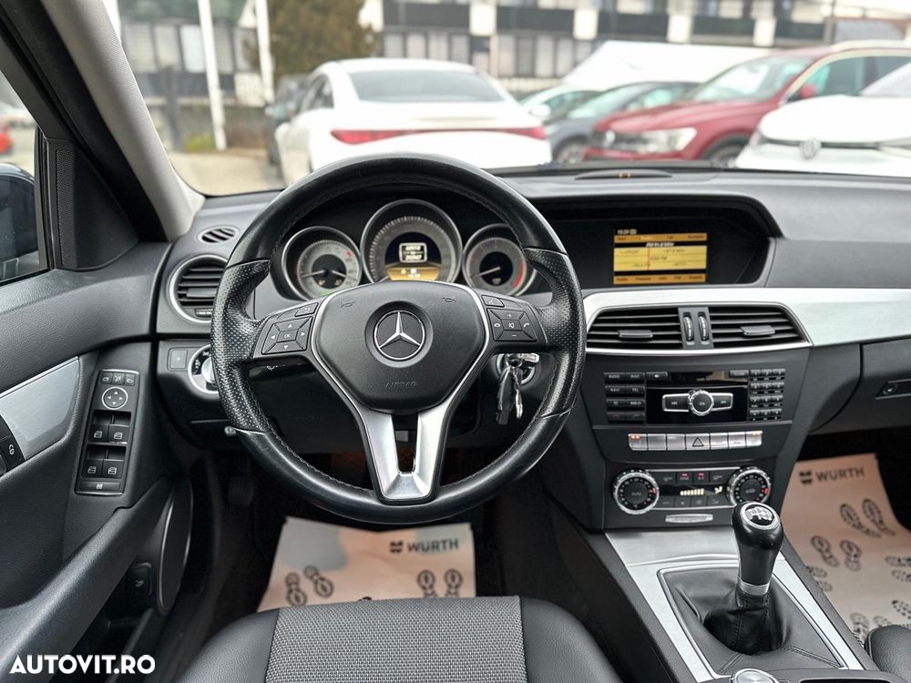 Mercedes-Benz C 180 CGI BlueEFFICIENCY - 5