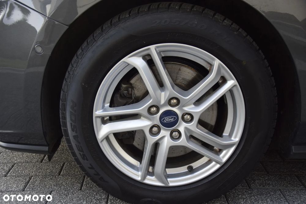 Ford Focus 1.0 EcoBoost STart-Stopp-System TITANIUM DESIGN - 38