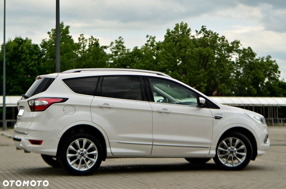 Ford Kuga Vignale 2.0 TDCi FWD - 12