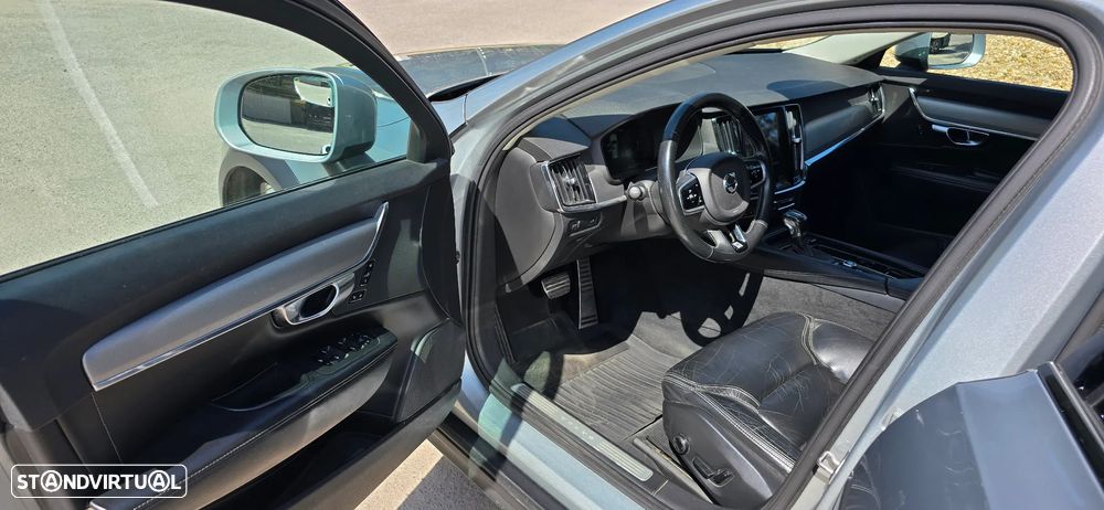 Volvo V90 Cross Country 2.0 D4 Pro AWD Geartronic - 9