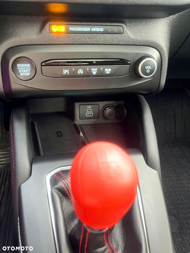 Ford Focus 1.0 EcoBoost ST-Line X - 21