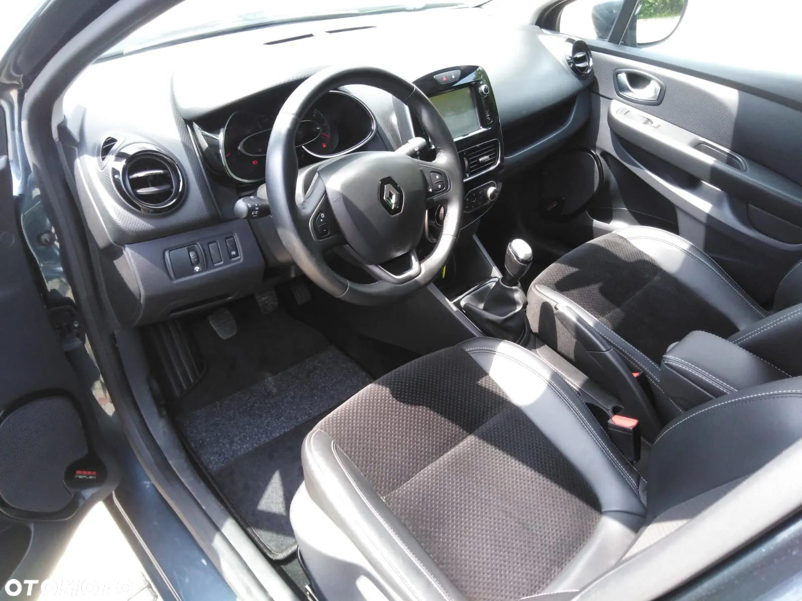 Renault Clio - 13