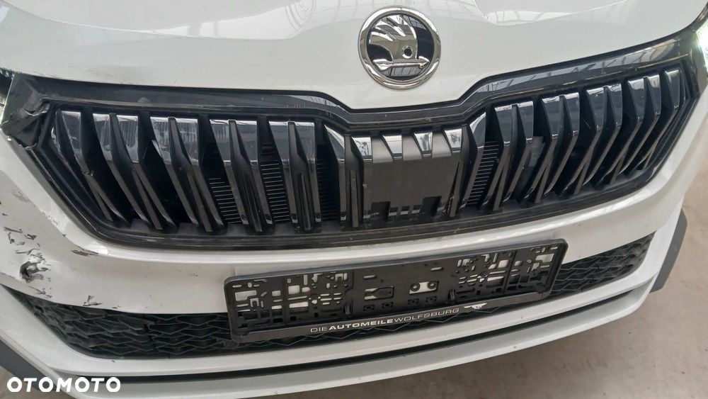 Skoda Karoq 1.5 TSI ACT GPF 4x2 Sportline - 6
