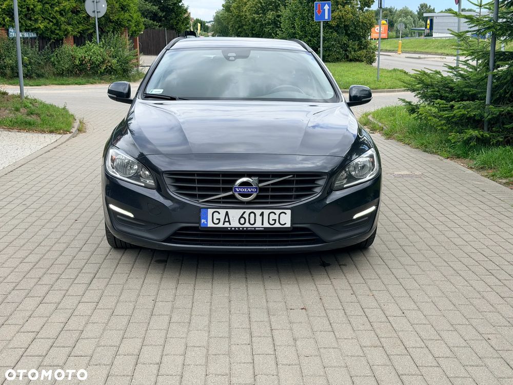 Volvo V60 D2 Drive-E Kinetic - 2