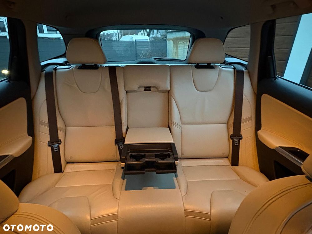 Volvo XC 60 D4 Geartronic Ocean Race - 29