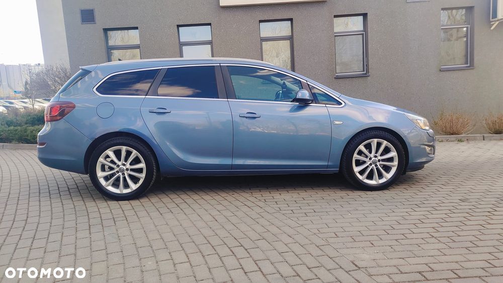 Opel Astra 1.4 Turbo Cosmo - 10