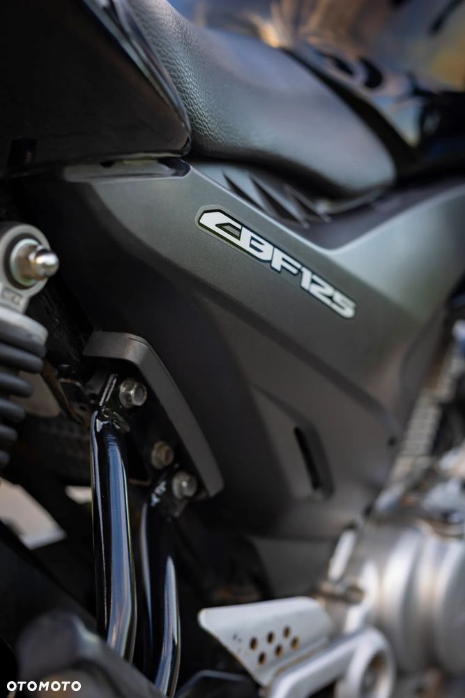 Honda CBF - 7