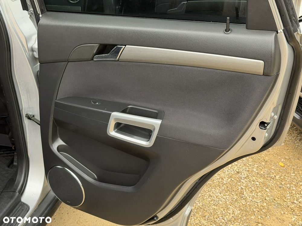 Opel Antara - 23