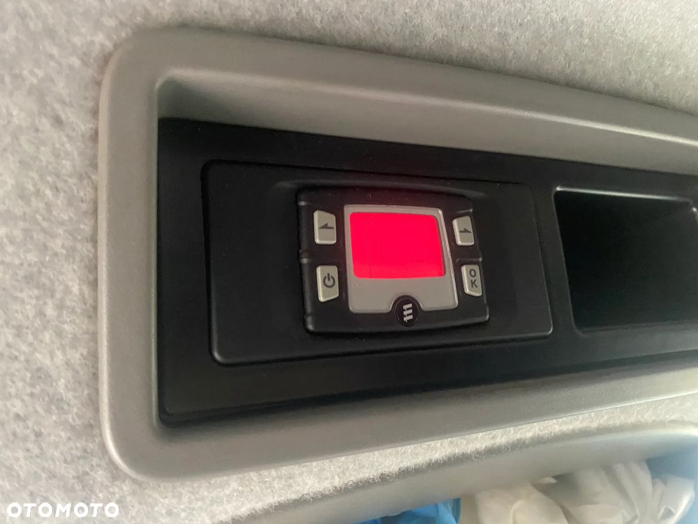 Volkswagen CRAFTER - 11