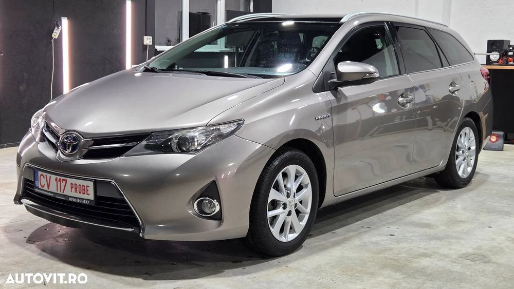 Toyota Auris - 4